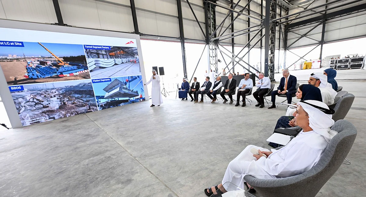 3.500 ' Den Fazla İşçi Konuşlanmış Olan Dubai Metro Mavi Yolda 9.9.2029 Başlatmak İçin Hat