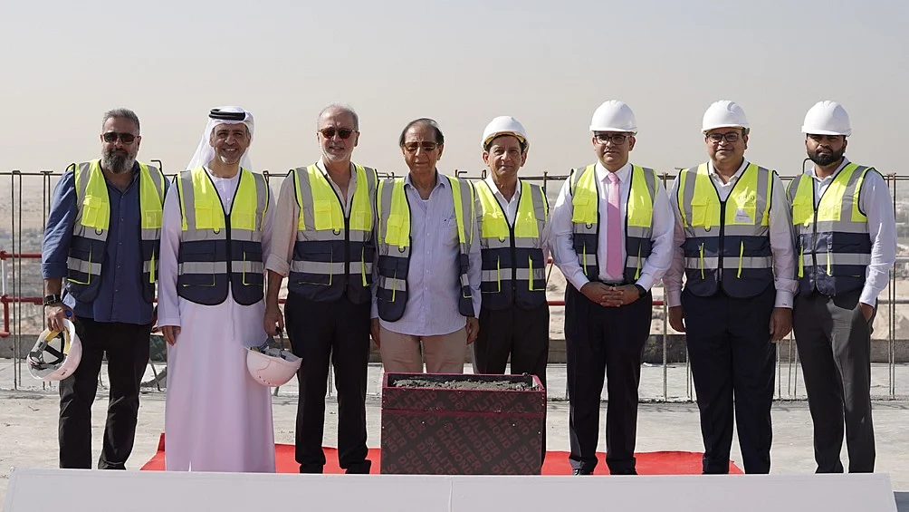 Lals Group'un Saf Mutluluk Gelişimi, Dubai Land Residence Kompleksindeki Bliss Tower'ın Zirvesini Duyurdu