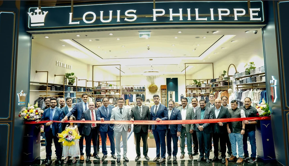 Louis Philippe, Bahreyn'e 1. Özel Mağazasıyla Giriyor