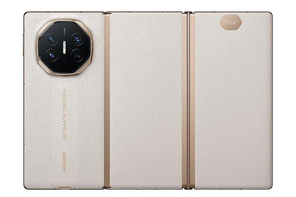 Lüks Üstünlükle Buluşuyor: Beyaz Huawei Mate Xt Üç Kat Dönemi Yönetiyor