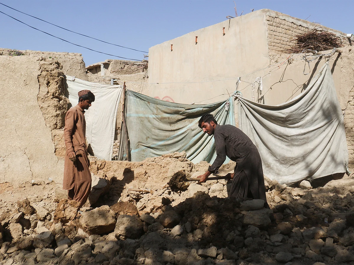 Pakistan, Bir Aydan Kısa Sürede Beşinci Sarsıntı Olan 4,8 Büyüklüğünde Depreme Uğradı