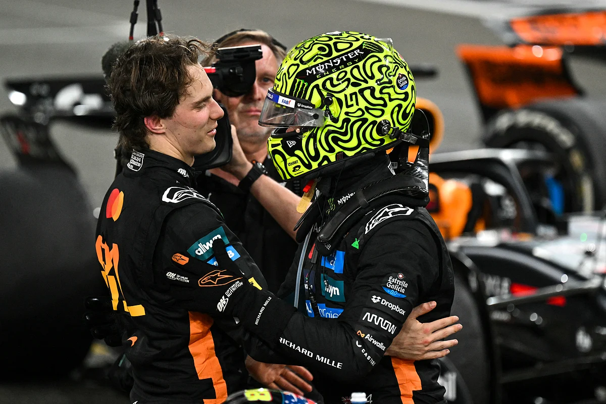 Piastri, Zorlu F1 Sezonundan Sonra Ashes Serisini İzlemeyi Dört Gözle Bekliyor   