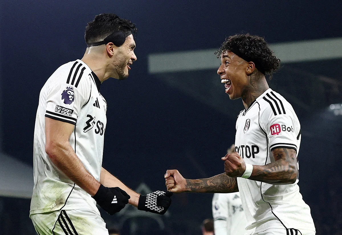 Premier Lig: Penaltı Kralı Jimenez, Fulham'ın Ormanı Batırması için Grev Yaptı
