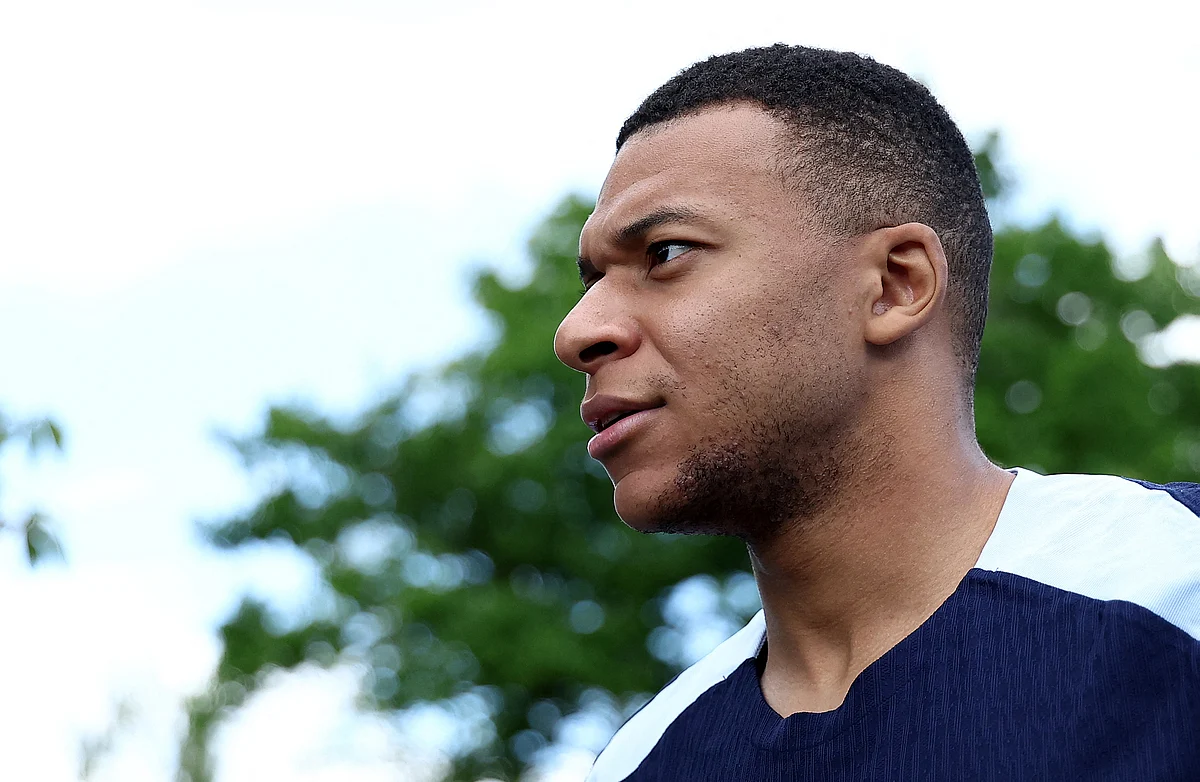 Psg, Ücret Anlaşmazlığında Mbappe'ye Yaklaşık 60 Milyon Euro Ödeme Emri Verdi