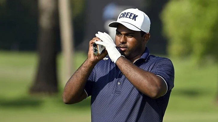 Rayhan Thomas, Korn Ferry Q-School Stage Two'da 36 Delikten Sonra Sert Bir Şekilde Savaşıyor