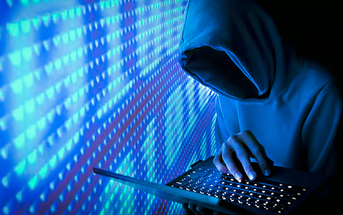 Sahte Wifi Ağları, Meyve Suyu Hırsızlığı; BAE Uzmanları, Gezginlerin Karşılaştığı Siber Tehditler Konusunda Uyarıyor