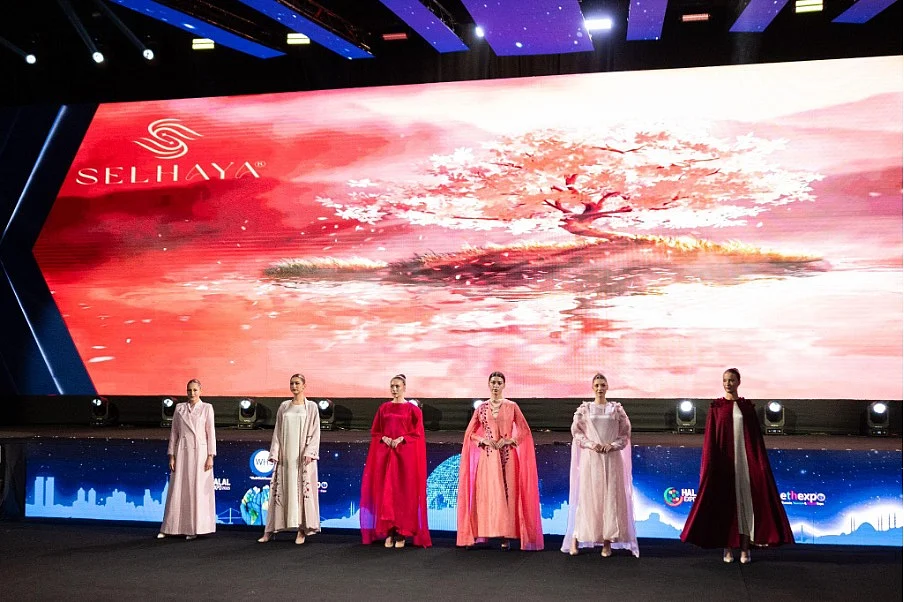 Selhaya, İstanbul Helal Expo'da ingiliz Lüks İşçiliğini Sergiliyor