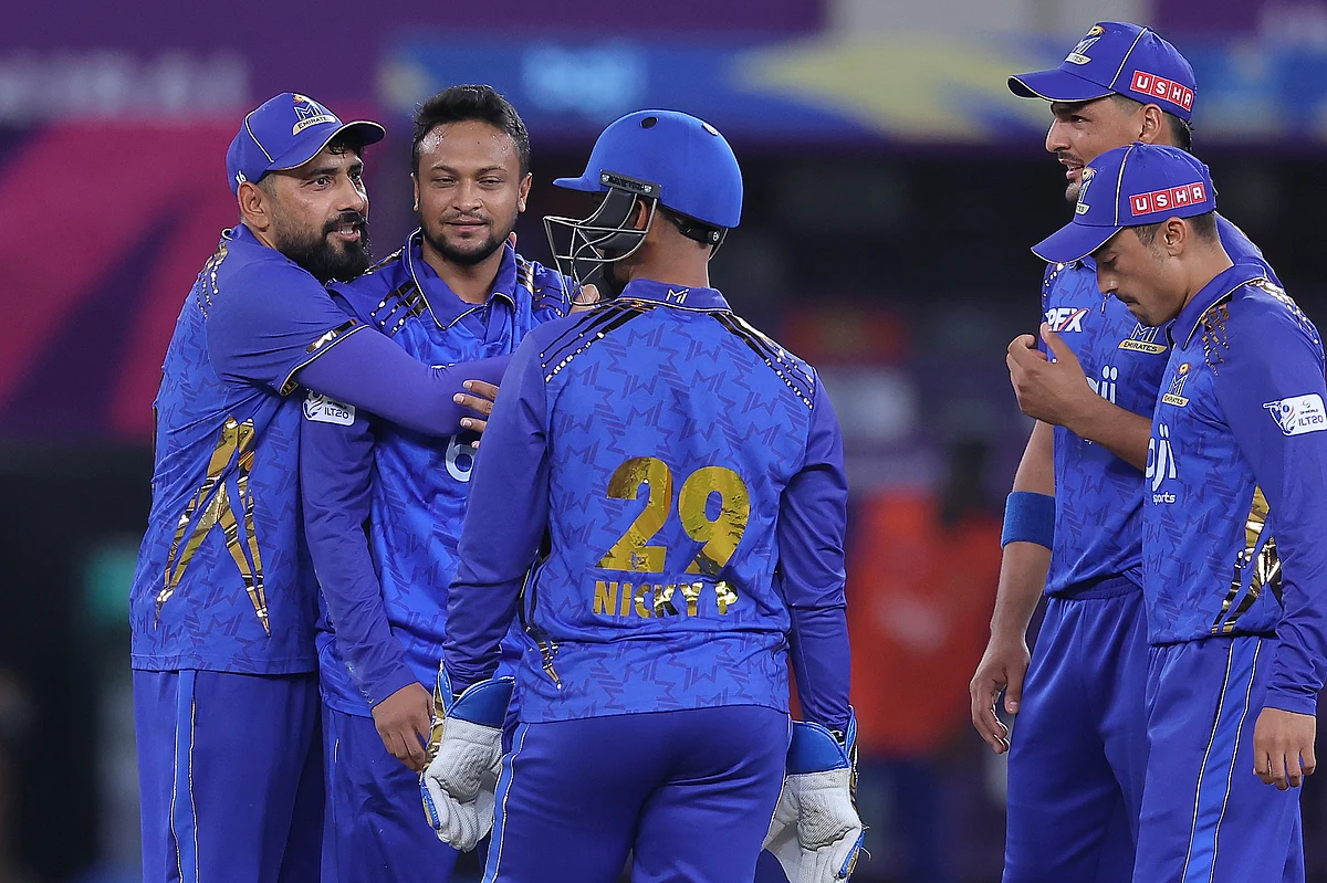 Shakib Al Hasan, Mi Emirates'i Masa Üstü Çöl Engereklerine Karşı Dört Küçük Kapı Galibiyetine Götürdü