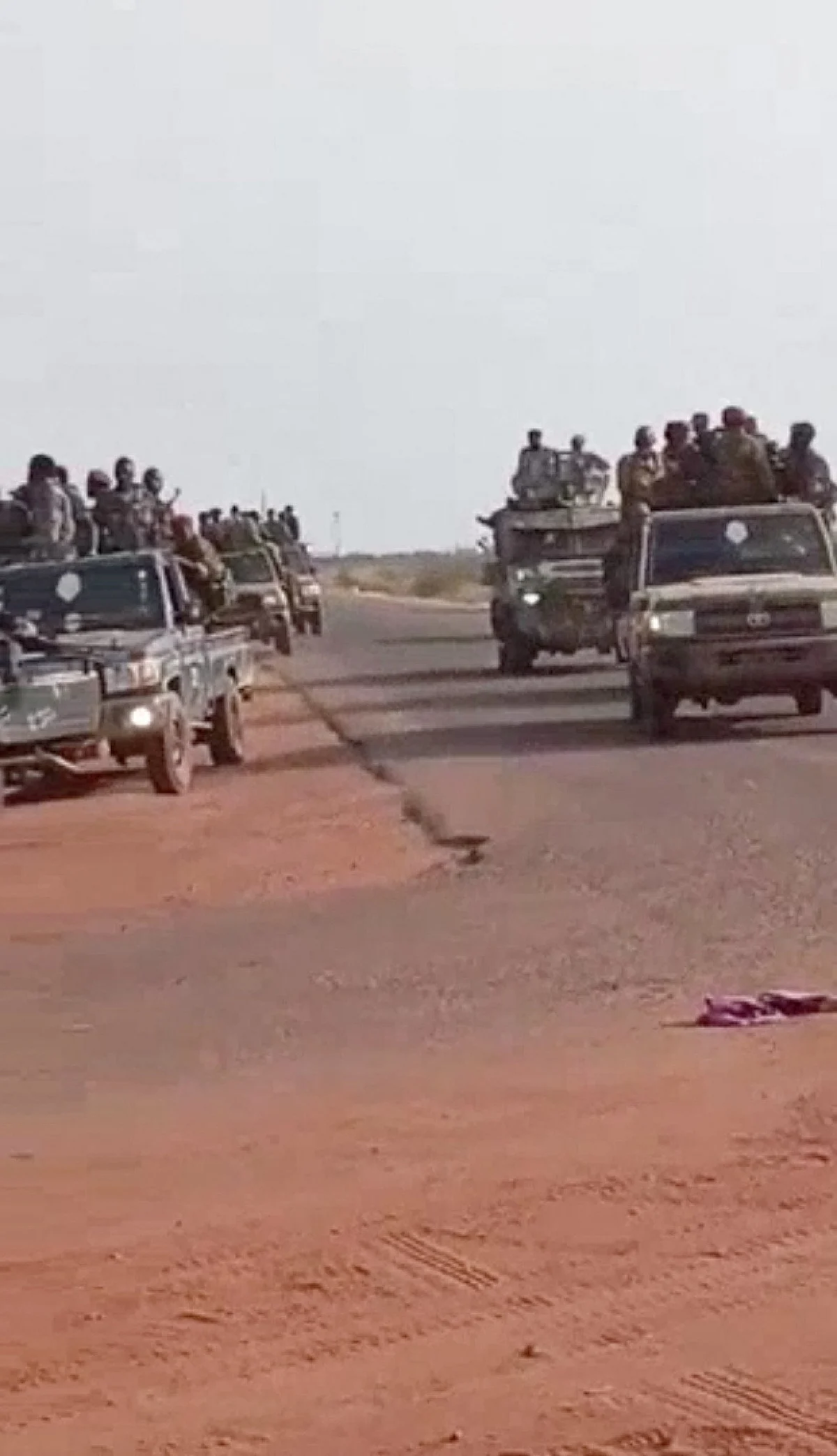 Sudan BM Üssüne Düzenlenen Saldırıda En Az 6 Bangladeşli Barış Gücü Öldü, 8 kişi Yaralandı