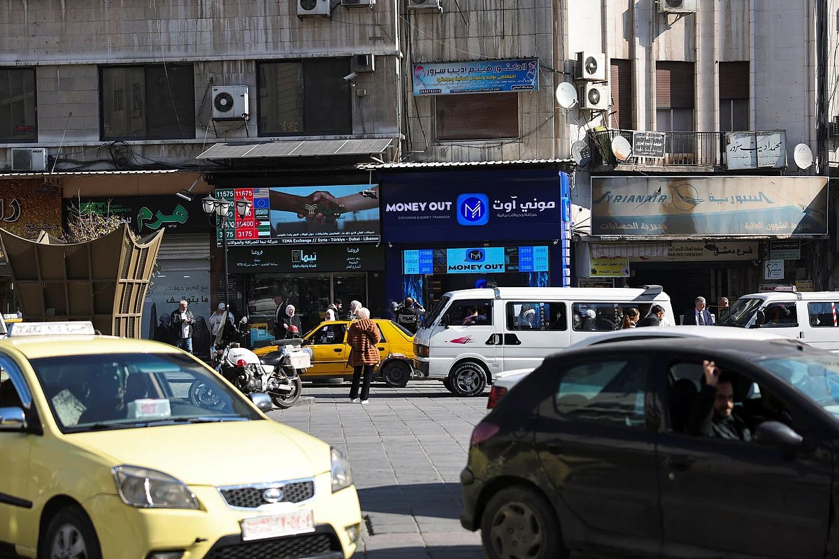 Suriye, ABD Yaptırımlarına Kalıcı Bir Son Verdi, Vatandaşları Yeniden İnşa Etmeye Çağırdı