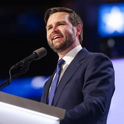 ABD'li Jd Vance, Venezuela'daki Askeri Harekatı Savundu, 'Çalınan Petrol İade Edilmeli' Dedi