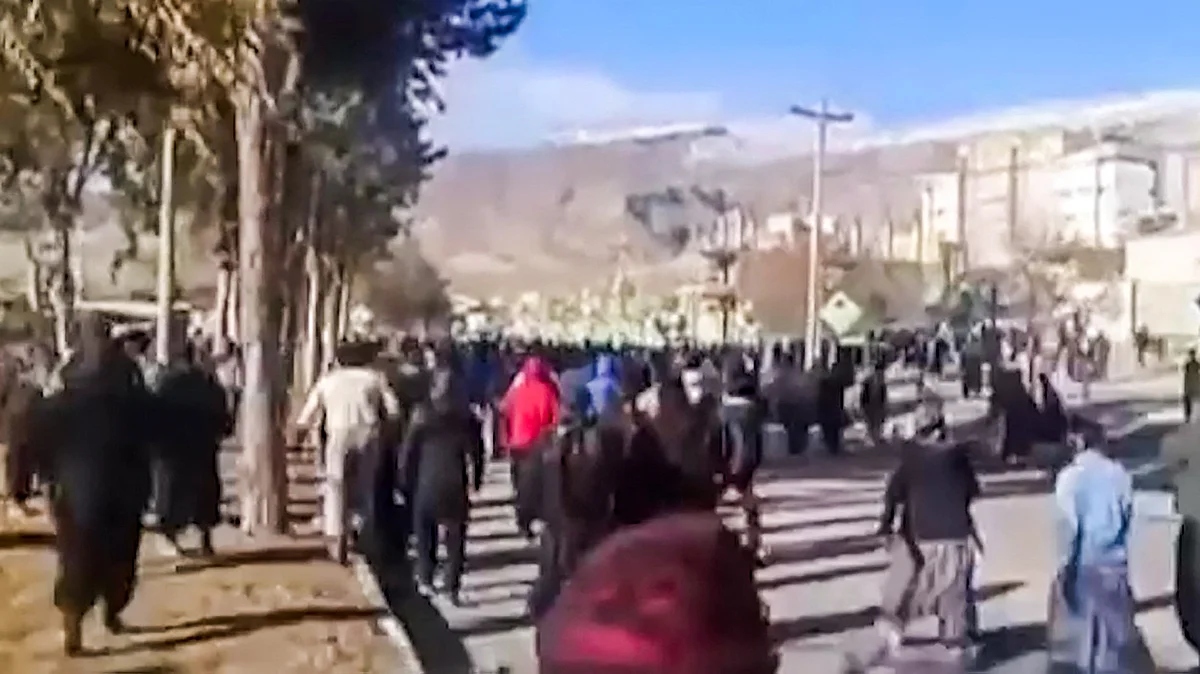 Avustralya Vatandaşlarına Şiddetli Protestolar Nedeniyle İran'dan Ayrılmalarını Söyledi