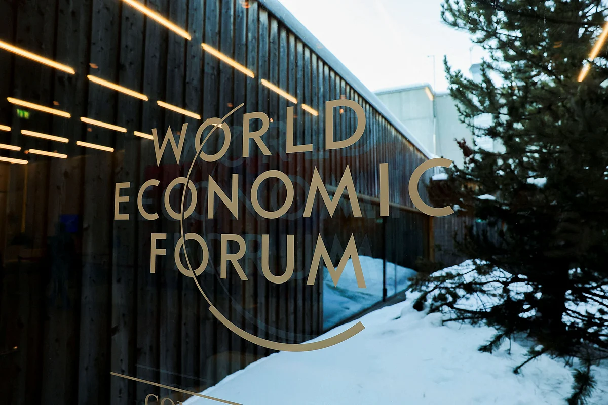 Dünya Ekonomik Forumu: BAE, Davos'a 100'den Fazla Bakan ve Özel Sektör Lideri Gönderdi