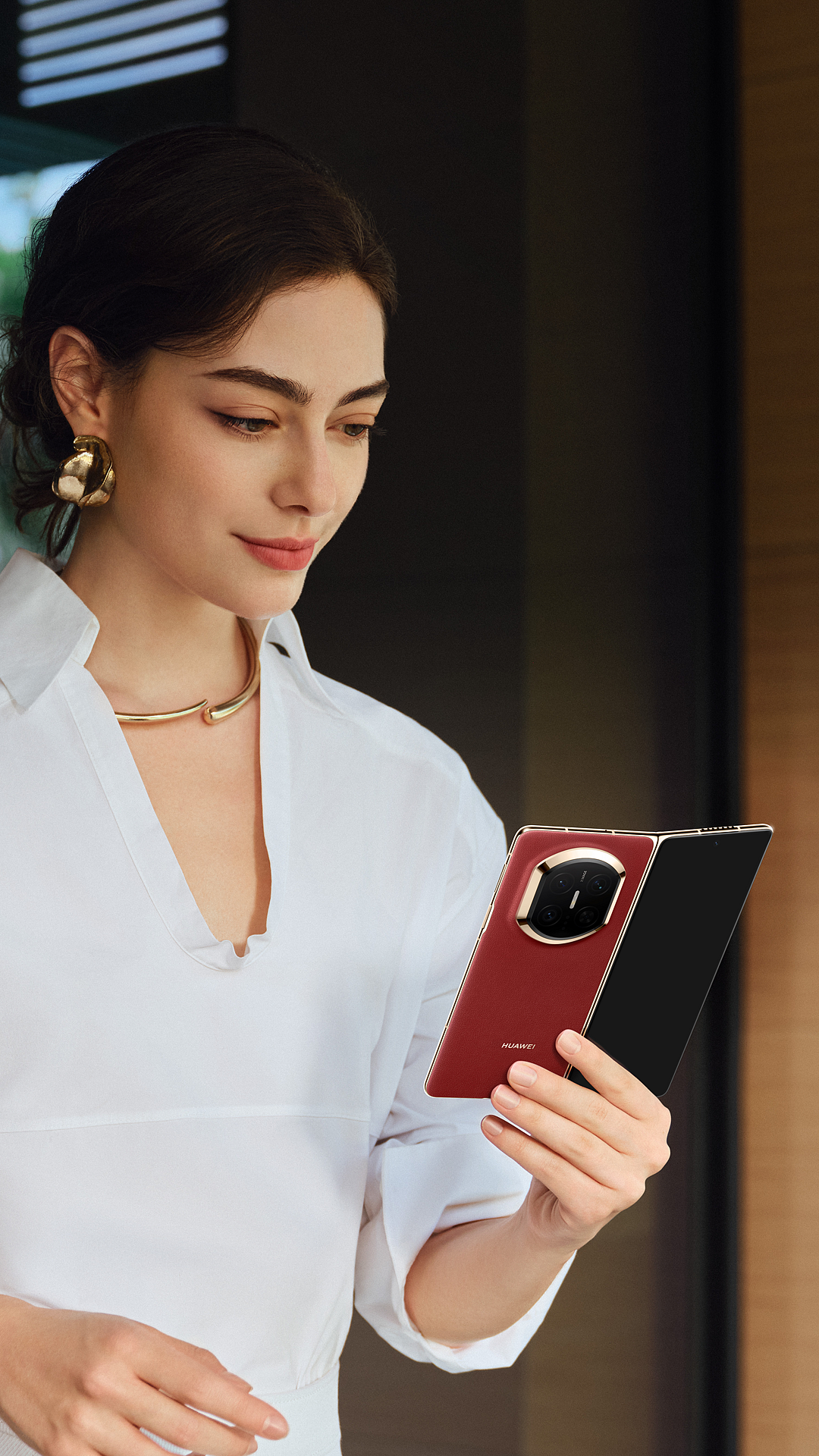 Kırılganlık Burada Bitiyor: Huawei Mate X7 Katlanabilir Dayanıklılığı Yeniden Keşfediyor