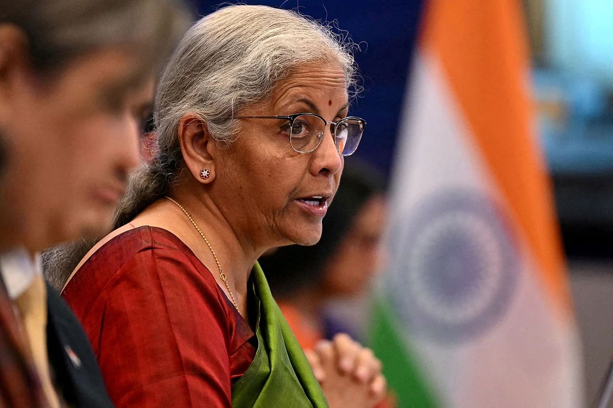 Maliye Bakanı, Hindistan Bütçesinin Hızlanmaya ve Güçlü Ekonomik Büyümeyi Sürdürmeye Odaklanacağını Söyledi