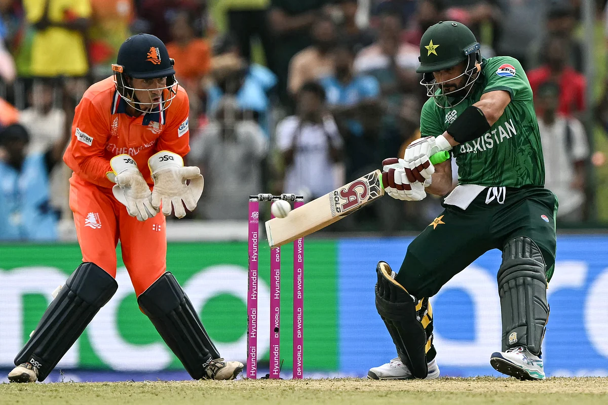 Pakistan, T20 Dünya Kupası Açılışında Hollanda'yı 147'ye Çıkardı