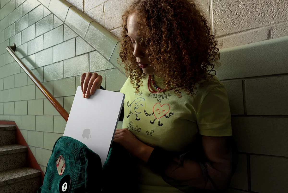 Apple, Macbook Air M5 ve Macbook Pro M5'i Tanıttı: BAE'de Özellikler, Fiyatlandırma ve Kullanılabilirlik