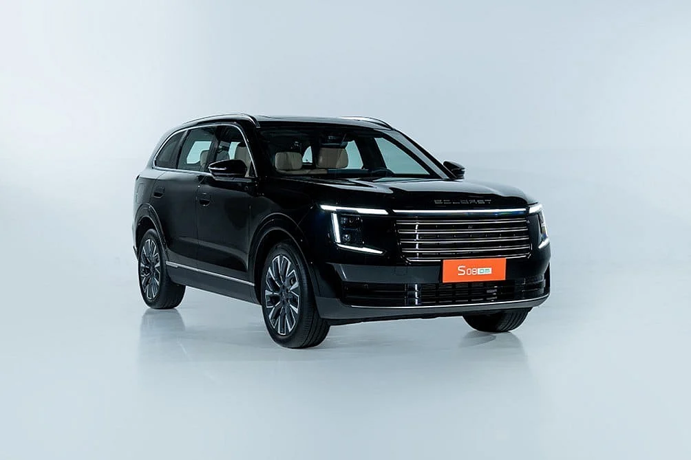 Soueast BAE, 7 Koltuklu Plug-İn Hibrit Suv olan Yepyeni S08dm'yi Tanıttı